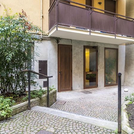 Easylife - San Babila - Elegante E Rifinito Bilocale Nel Cuore Della Citta Milano Eksteriør billede