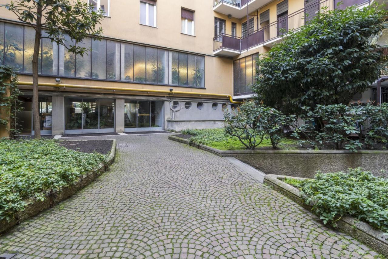 Easylife - San Babila - Elegante E Rifinito Bilocale Nel Cuore Della Citta Milano Eksteriør billede