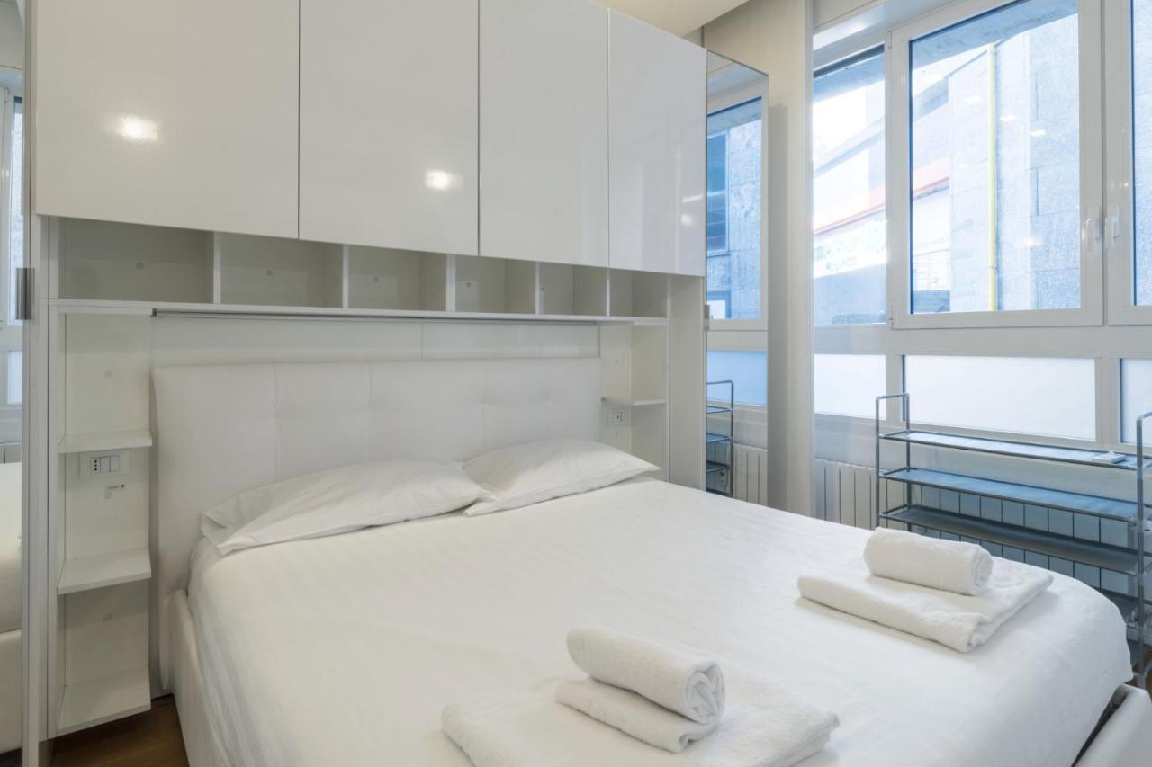 Easylife - San Babila - Elegante E Rifinito Bilocale Nel Cuore Della Citta Milano Eksteriør billede